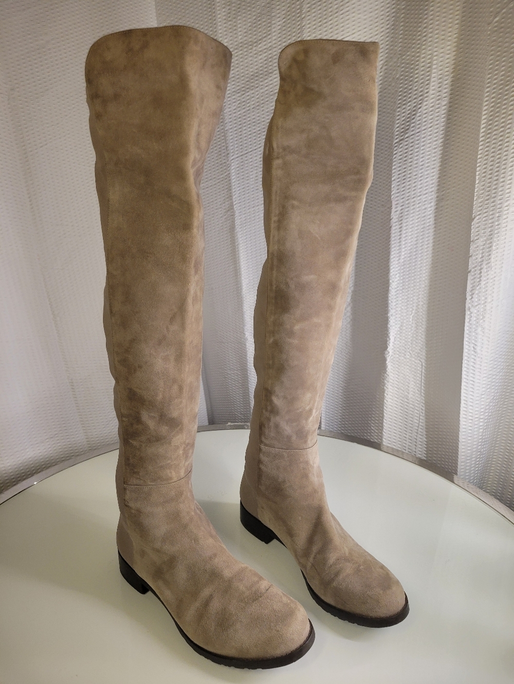 Women's Knee-High Suede Boots in Beige